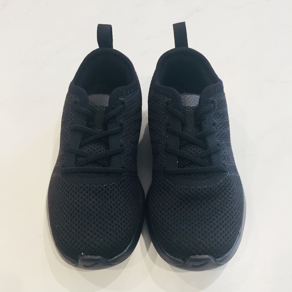 Toddler Nike All Black DualTone Racer shoes (NEW!) - Picture 2 of 5